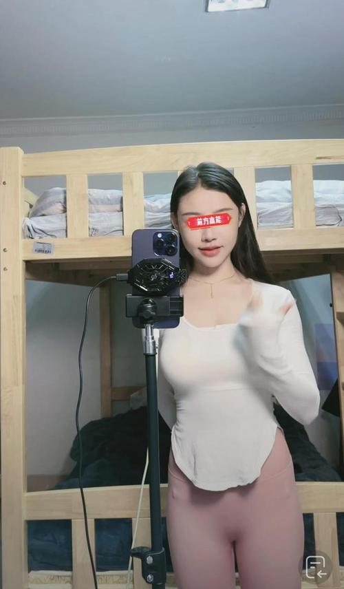 李易峰背后暗藏的商战纠葛，成名路上的另一面