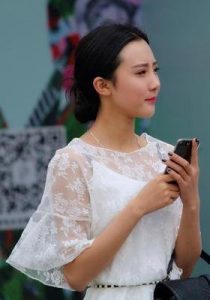 手机维修的‘高价更换’：消费者被收取虚高的配件费用！