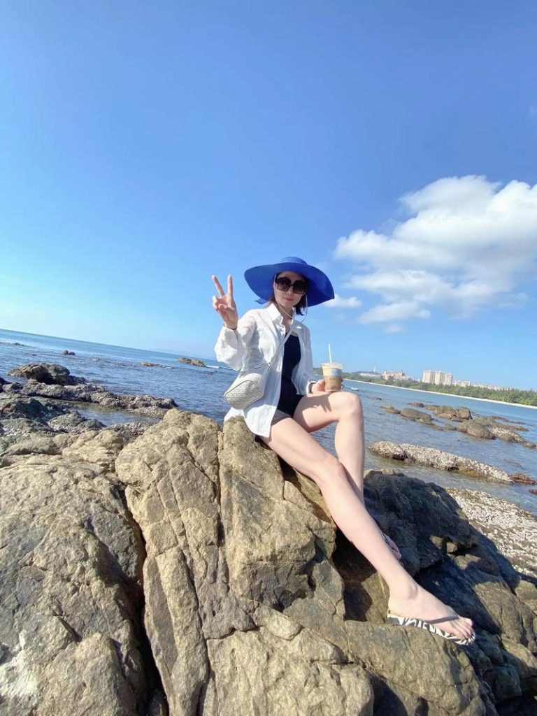 “知名导演”被曝性骚扰女演员，竟在拍摄期间多次进行威胁！