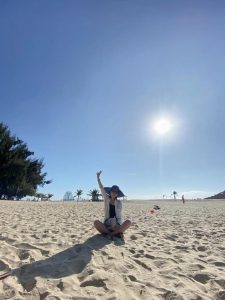 “女歌手”被曝恶性竞争，采用不正当手段打压同行！