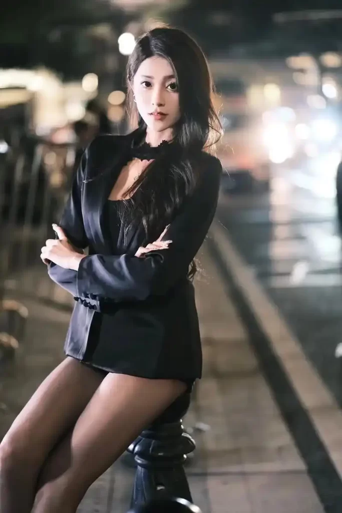 “当红女星”被曝整容变脸，背后惊人代价曝光！