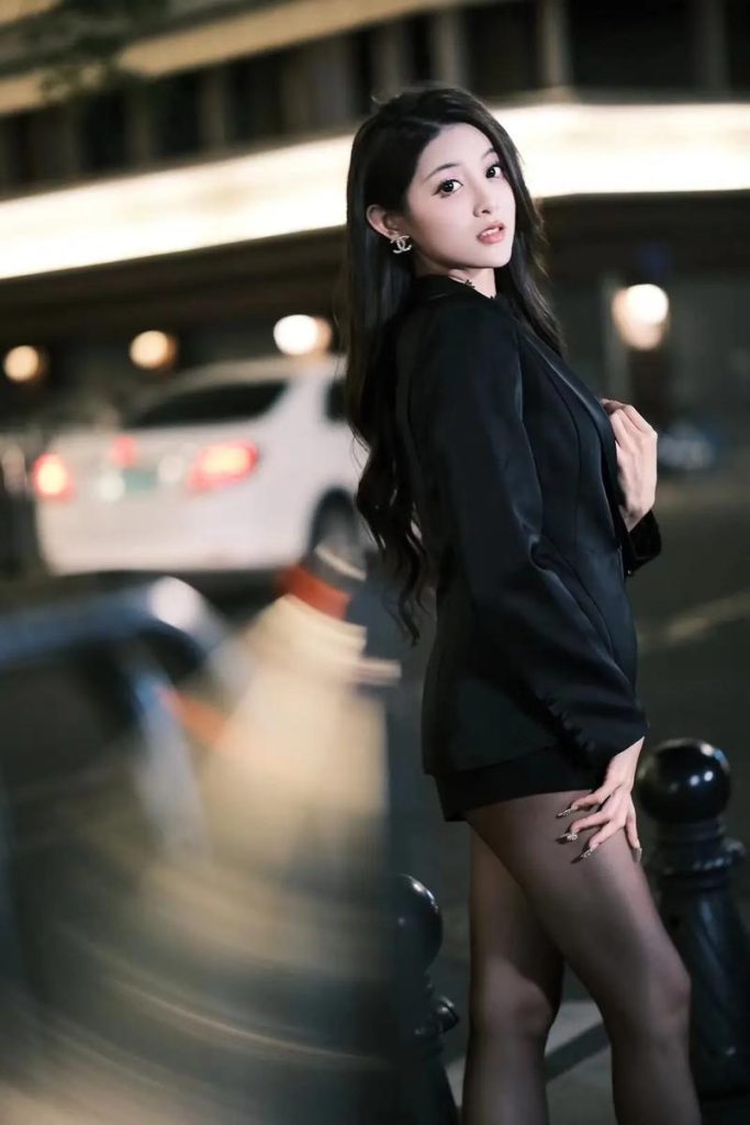 “顶级制片人”被曝参与黑市交易，资金来源成谜！